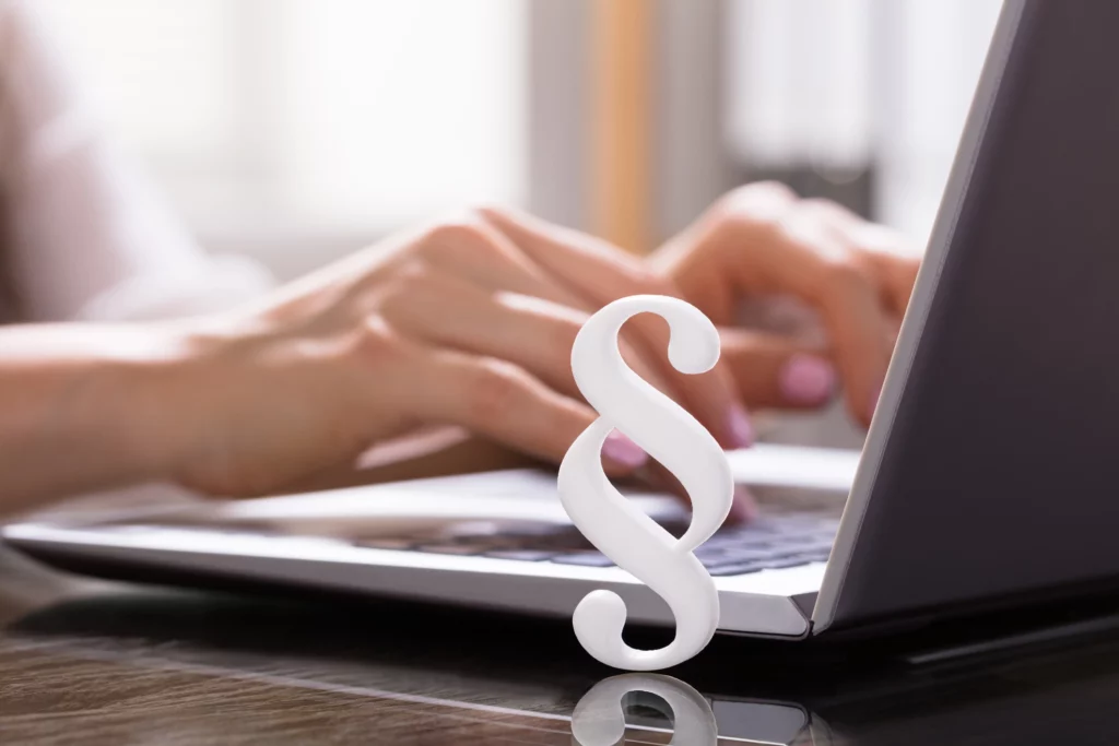 Symbolbild für Erfolg im Steuerrecht mit KNOLL.