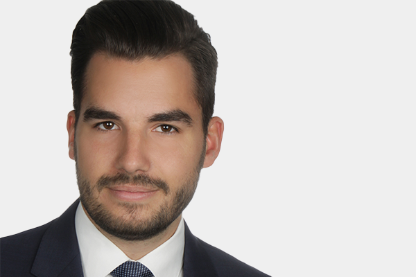 Porträt von Michael Zischler, Dozent beim Steuerrechts-Institut KNOLL.