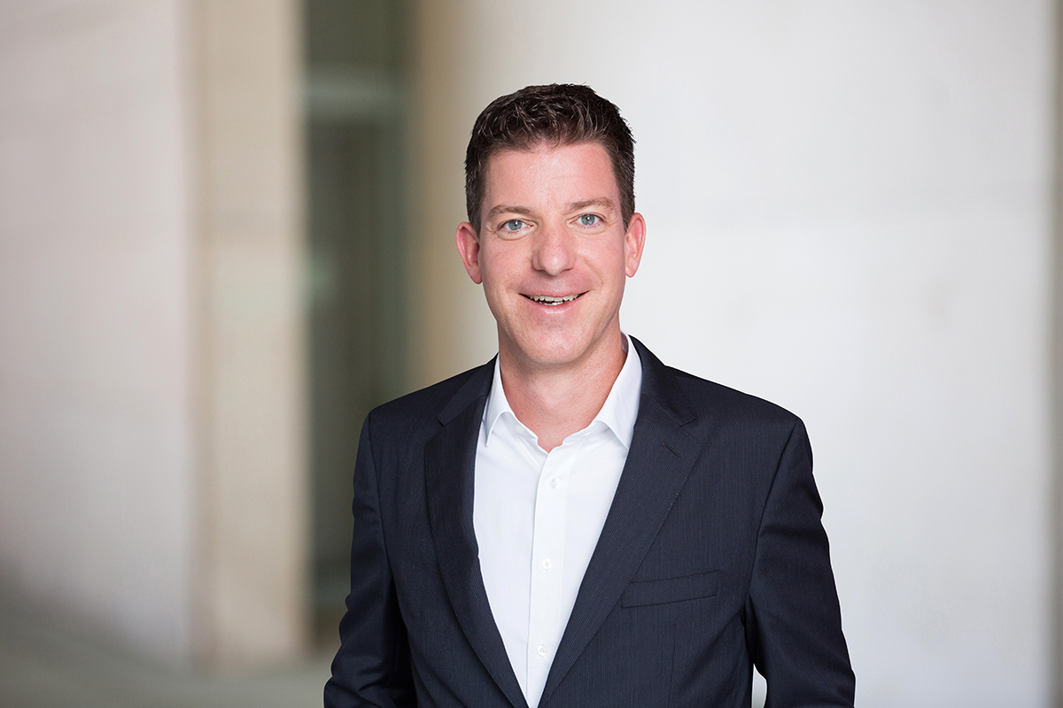 KNOLL Dozent Matthias Garrn