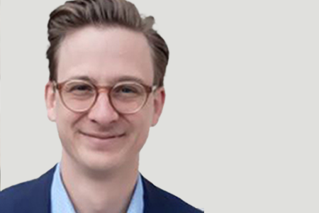 Porträt von Phillip Schug, Dozent beim Steuerrechts-Institut KNOLL.