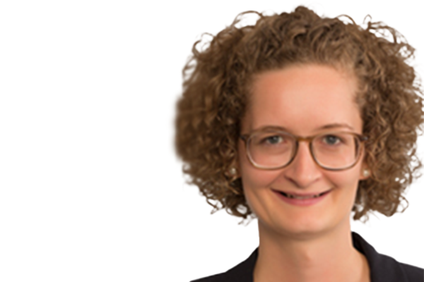 Porträt von Theresa Voit, Dozent beim Steuerrechts-Institut KNOLL.